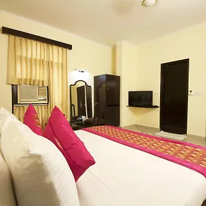 Oyo 22154 ダルバル ホテル